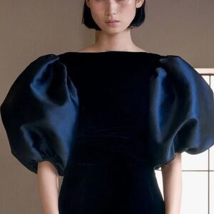 Alexander McQueen clever midi dress with puff sleeves 40It 4us